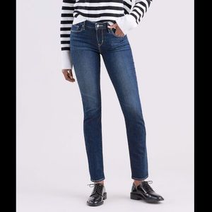 Levi’s Mid Rise Skinny Jeans